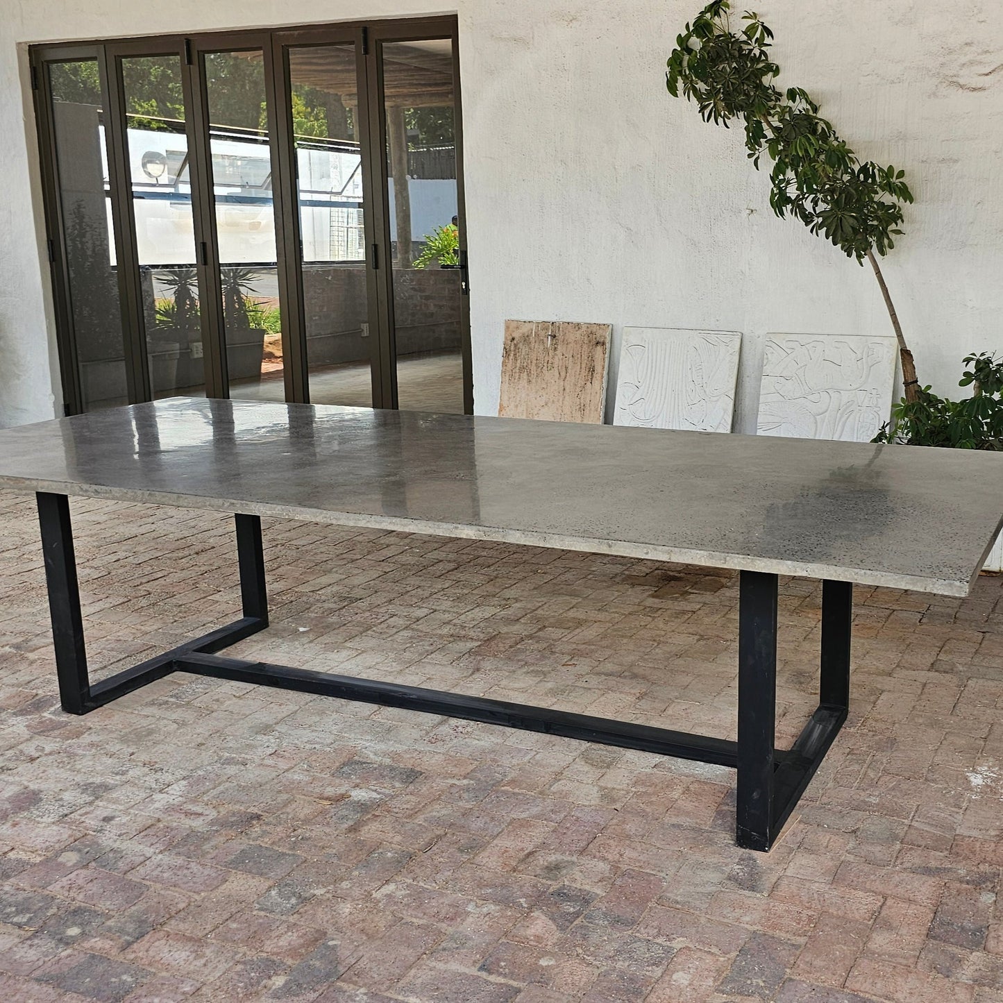 Concrete and steel Tables