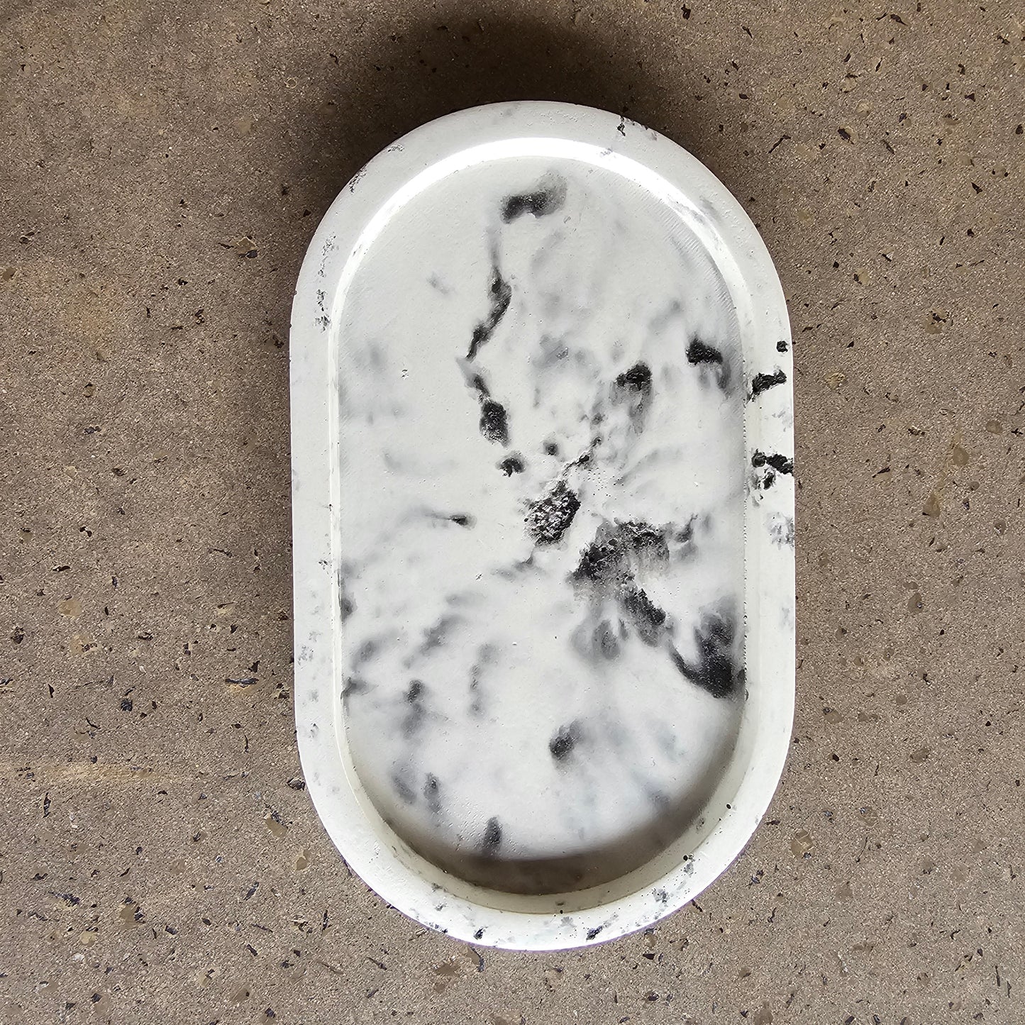 Medium Oval Tray